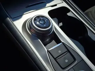 Ford Explorer 2023 AWD XLT 4dr SUV