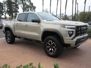 GMC Canyon 2024 4x4 AT4X 4dr Crew Cab 5 ft. SB