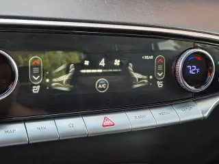 Genesis GV70 2023 AWD 2.5T Standard 4dr SUV