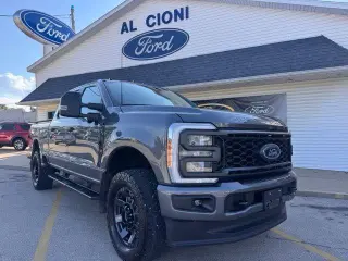 Ford F-250 Super Duty 2023 4x4 XL 4dr Crew Cab 6.8 ft. SB Pickup