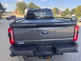 Ford F-250 Super Duty 2023 4x4 XL 4dr Crew Cab 6.8 ft. SB Pickup