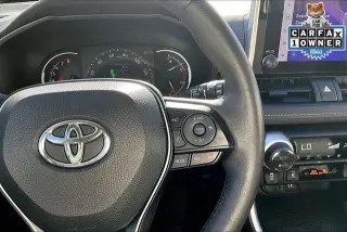Toyota RAV4 2024 AWD XLE 4dr SUV