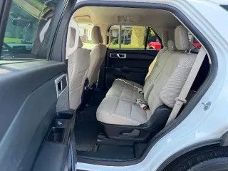 Ford Explorer 2021 AWD Base 4dr SUV