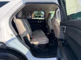 Ford Explorer 2021 AWD Base 4dr SUV