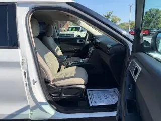 Ford Explorer 2021 AWD Base 4dr SUV