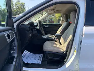 Ford Explorer 2021 AWD Base 4dr SUV
