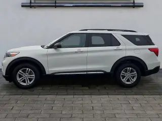 Ford Explorer 2023 AWD XLT 4dr SUV