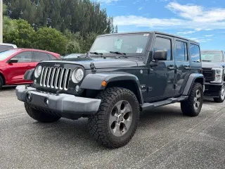 Jeep Wrangler Unlimited 2017 4x4 Sahara 4dr SUV