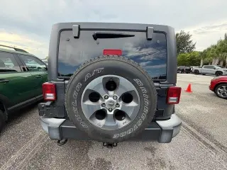 Jeep Wrangler Unlimited 2017 4x4 Sahara 4dr SUV