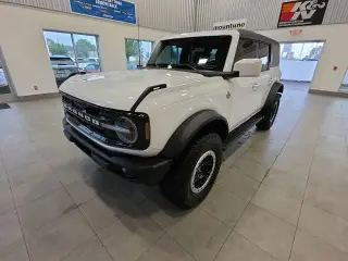 Ford Bronco 2024 4x4 Outer Banks 4dr SUV