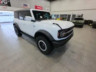 Ford Bronco 2024 4x4 Outer Banks 4dr SUV