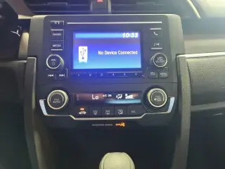 Honda Civic 2018 LX 4dr Sedan CVT