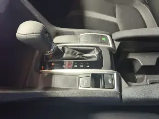 Honda Civic 2018 LX 4dr Sedan CVT