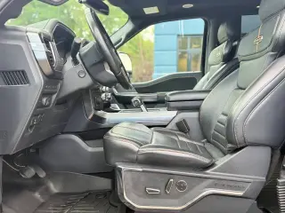 Ford F-150 2021 4x4 Platinum 4dr SuperCrew 5.5 ft. SB