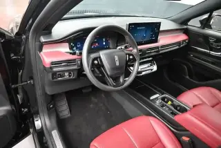Lincoln Corsair 2024 AWD Reserve 4dr SUV