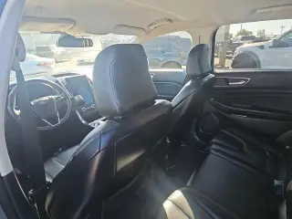 Ford Edge 2022 AWD Titanium 4dr Crossover