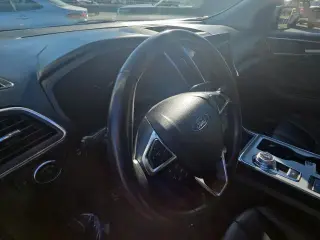 Ford Edge 2022 AWD Titanium 4dr Crossover