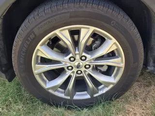 Ford Explorer 2023 XLT 4dr SUV