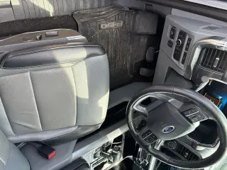 Ford F-150 2022 4x4 Lariat 4dr SuperCrew 6.5 ft. SB