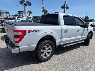 Ford F-150 2022 4x4 Lariat 4dr SuperCrew 6.5 ft. SB