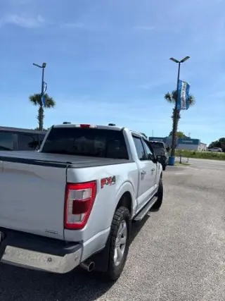 Ford F-150 2022 4x4 Lariat 4dr SuperCrew 6.5 ft. SB