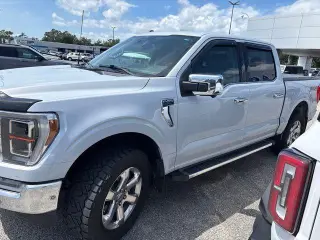 Ford F-150 2022 4x4 Lariat 4dr SuperCrew 6.5 ft. SB