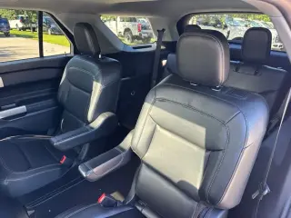 Ford Explorer 2024 AWD XLT 4dr SUV