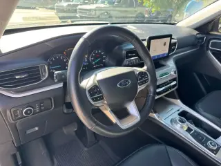 Ford Explorer 2024 AWD XLT 4dr SUV