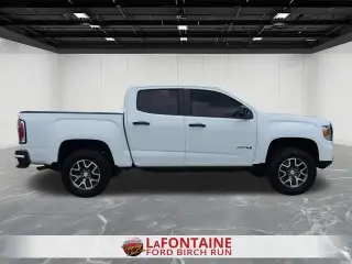 GMC Canyon 2022 4x4 AT4 4dr Crew Cab 6 ft. LB (Cloth)