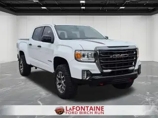 GMC Canyon 2022 4x4 AT4 4dr Crew Cab 6 ft. LB (Cloth)