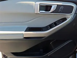Ford Explorer 2023 AWD XLT 4dr SUV