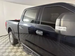 Ford F-250 Super Duty 2022 4x4 XLT 4dr Crew Cab 6.8 ft. SB Pickup