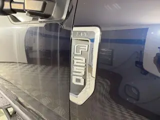 Ford F-250 Super Duty 2022 4x4 XLT 4dr Crew Cab 6.8 ft. SB Pickup