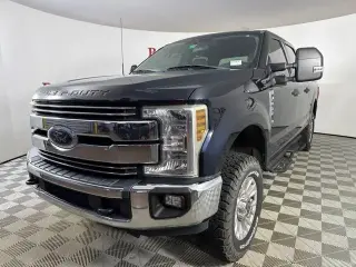 Ford F-250 Super Duty 2022 4x4 XLT 4dr Crew Cab 6.8 ft. SB Pickup