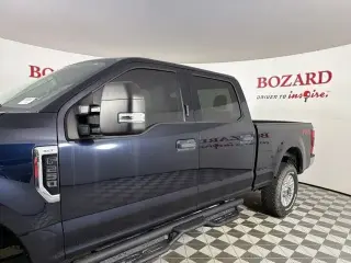 Ford F-250 Super Duty 2022 4x4 XLT 4dr Crew Cab 6.8 ft. SB Pickup