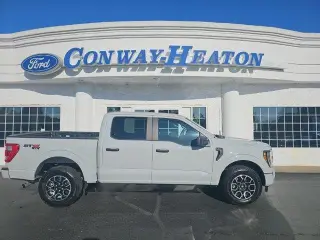Ford F-150 2023 4x4 XL 4dr SuperCrew 5.5 ft. SB