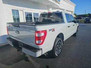 Ford F-150 2023 4x4 XL 4dr SuperCrew 5.5 ft. SB