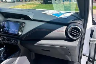 Nissan Kicks 2023 SR 4dr Crossover