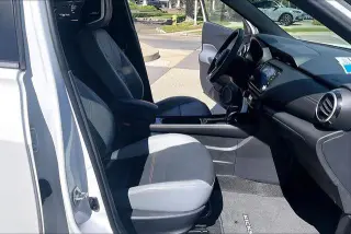 Nissan Kicks 2023 SR 4dr Crossover