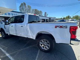 Ford F-250 Super Duty 2018 4x4 Lariat 4dr Crew Cab 8 ft. LB Pickup