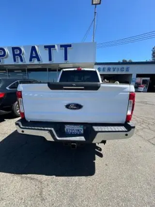 Ford F-250 Super Duty 2018 4x4 Lariat 4dr Crew Cab 8 ft. LB Pickup