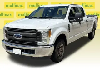 Ford F-250 Super Duty 2017 4x2 XL 4dr Crew Cab 6.8 ft. SB Pickup