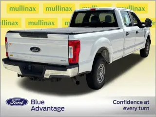 Ford F-250 Super Duty 2017 4x2 XL 4dr Crew Cab 6.8 ft. SB Pickup