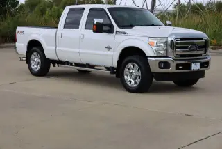 Ford F-250 Super Duty 2016 4x4 Lariat 4dr Crew Cab 6.8 ft. SB Pickup
