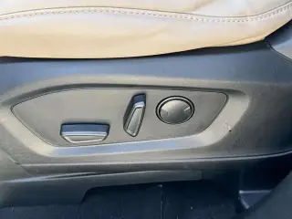 Ford Explorer 2023 AWD XLT 4dr SUV