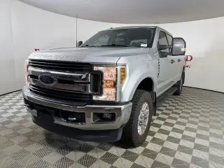 Ford F-250 Super Duty 2019 4x4 XLT 4dr Crew Cab 6.8 ft. SB Pickup