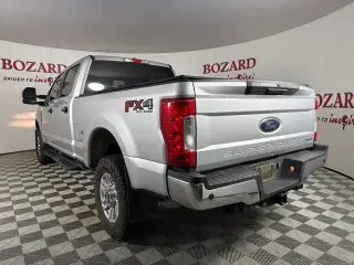Ford F-250 Super Duty 2019 4x4 XLT 4dr Crew Cab 6.8 ft. SB Pickup
