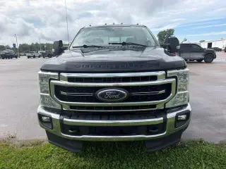 Ford F-250 Super Duty 2020 4x4 Lariat 4dr Crew Cab 6.8 ft. SB Pickup