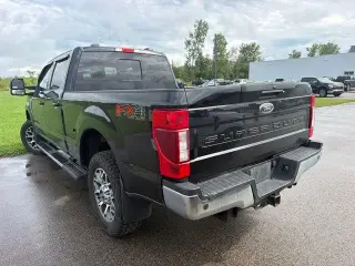 Ford F-250 Super Duty 2020 4x4 Lariat 4dr Crew Cab 6.8 ft. SB Pickup