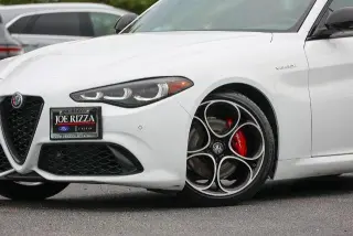 Alfa Romeo Giulia 2024 Ti 4dr Sedan